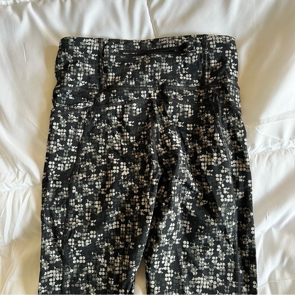 Sweaty Betty Zero Gravity Pocket 7/8 Running Leggings Size 4-6 - Picture 4 of 8